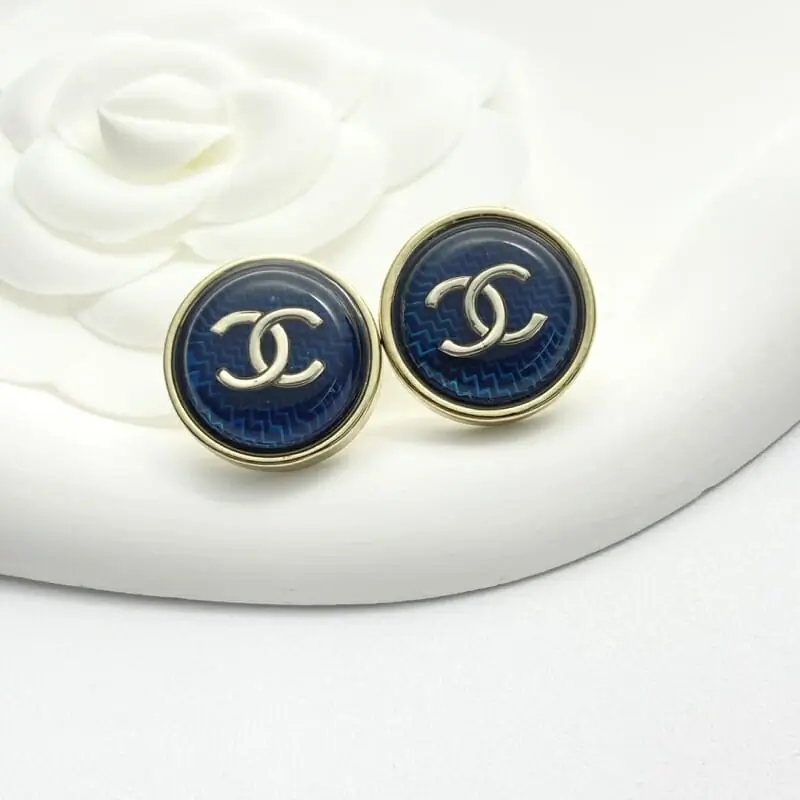 chanel boucles doreilles pour femme s_12701231